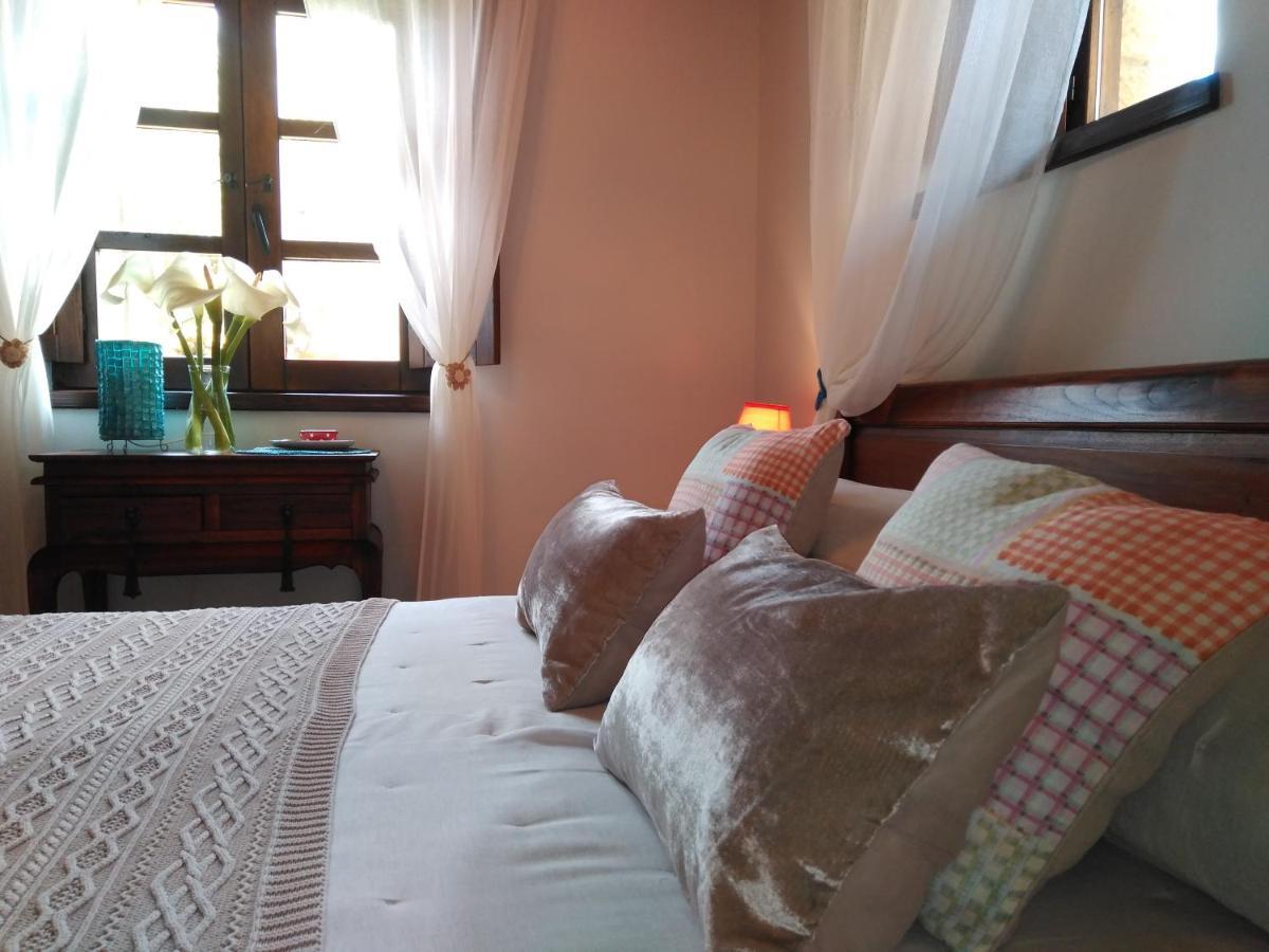 Casa Sel De Breno Pensionat Udias Exteriör bild